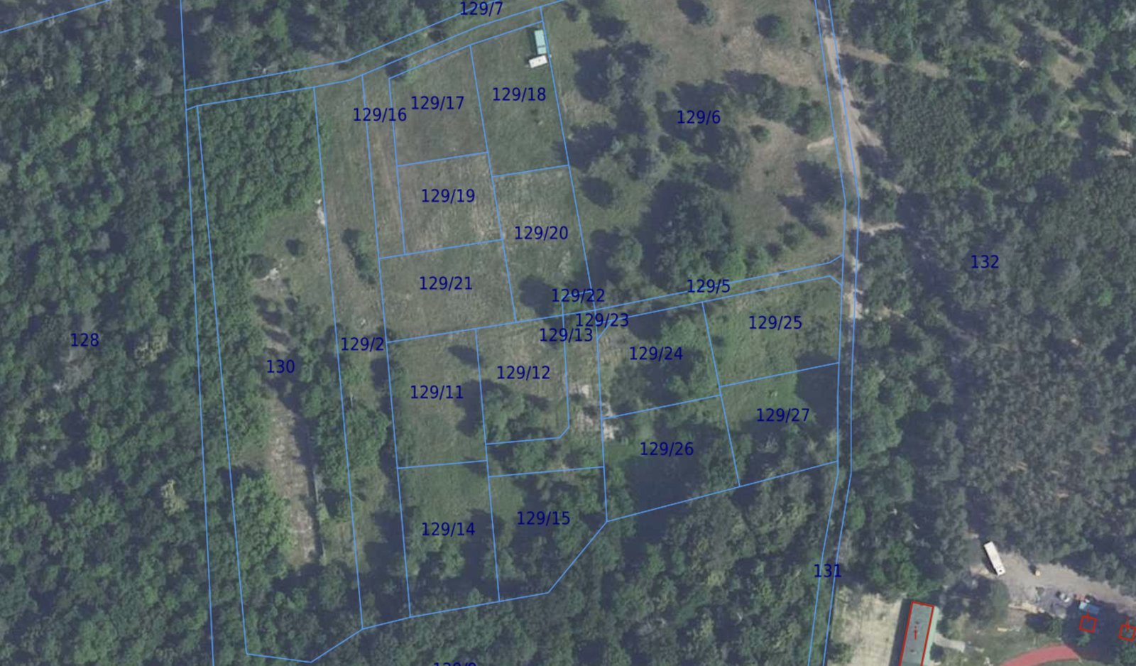 Mapa Osiedla Leśnego w Małomicach z numerami ewidencyjnymi działek (obręb 129)